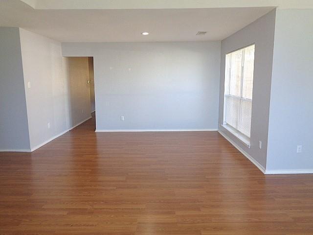 Foto del edificio - 3610 Berrywood Cir
