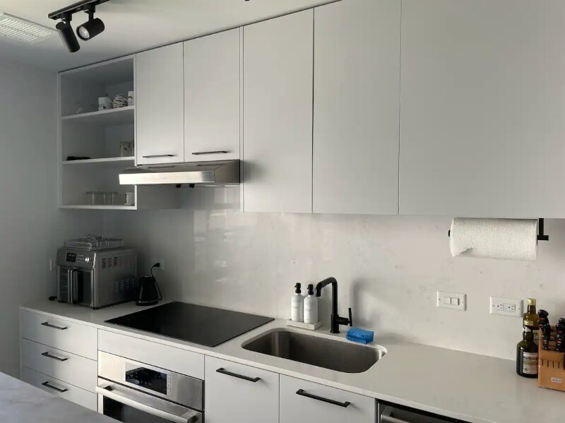 Foto principal - 1625 Eckington Pl NE