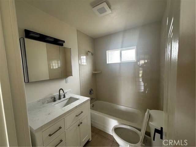 Foto del edificio - 15858 Cadwell St