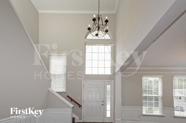 Building Photo - 3900 Gisbourne Dr