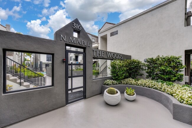 Building Photo - The Woods at Toluca Lake