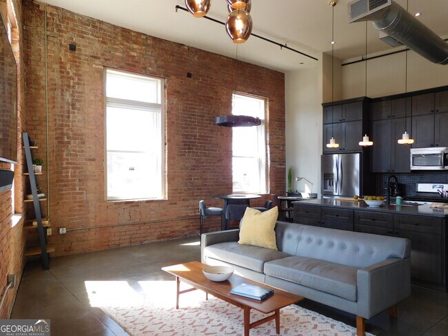 Foto del edificio - 350 Peters St SW