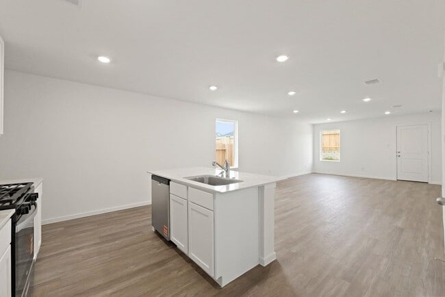 Foto del edificio - 14315 Leafy Willow Dr