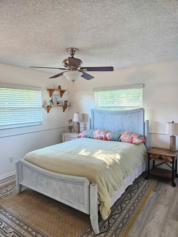 Foto del edificio - 425 Vandergrift Dr