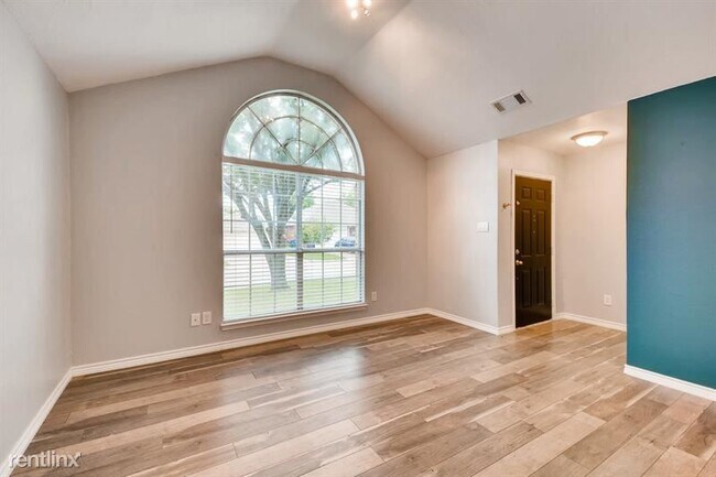 Building Photo - 4 br, 2 bath House - 6616 Basswood Dr