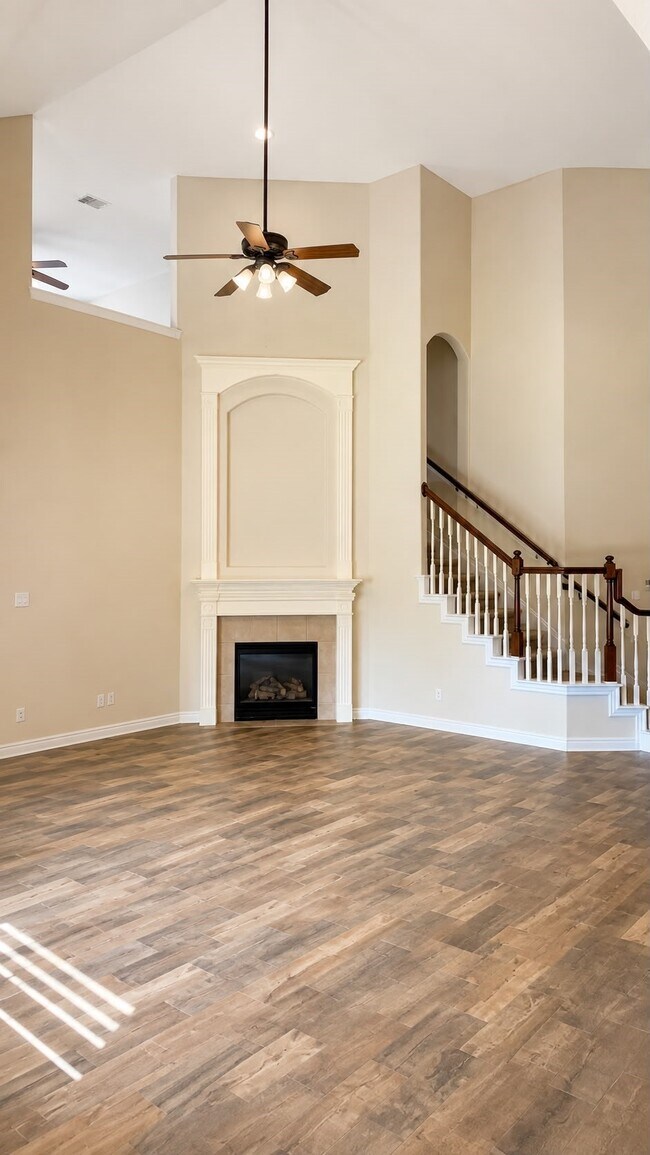Foto del edificio - 3511 Cedar Hill Ct