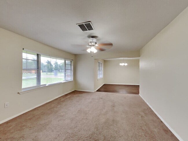 Foto del edificio - 526 Baywood St