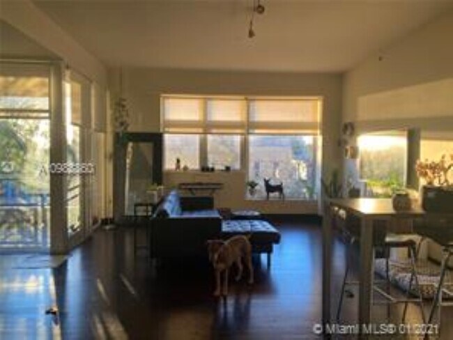 Building Photo - 6709 Biscayne Blvd