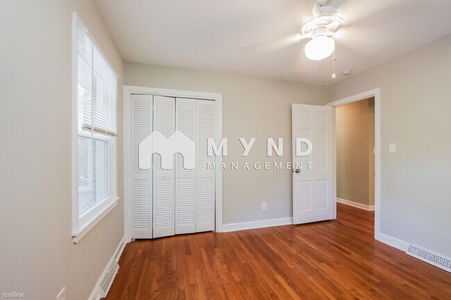 Building Photo - 4 br, 2 bath House - 1206 Sycamore St