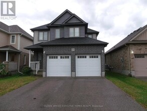 Building Photo - 1372 Caen Ave