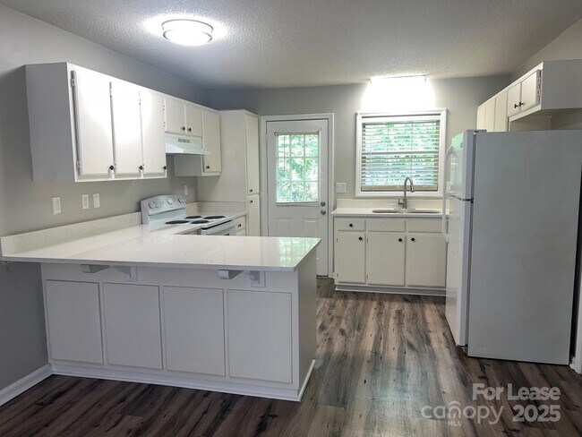 Foto del edificio - 374 Water St