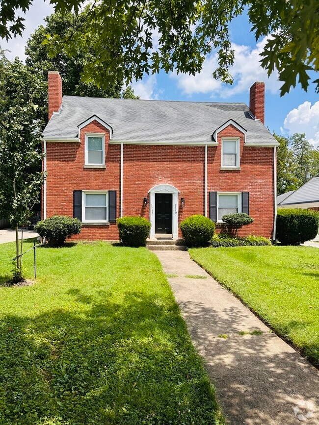Building Photo - 1717 Carolyn Drive