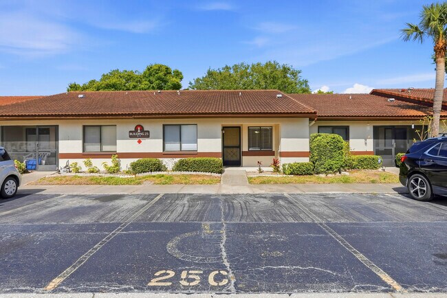 Foto del edificio - 7360 Ulmerton Rd