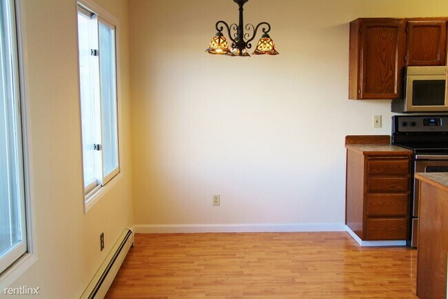 Foto del edificio - 2 br, 1 bath Condo - 251 McCarrey St Unit ...