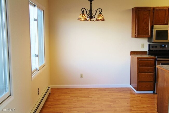Building Photo - 2 br, 1 bath Condo - 251 McCarrey St Unit ...