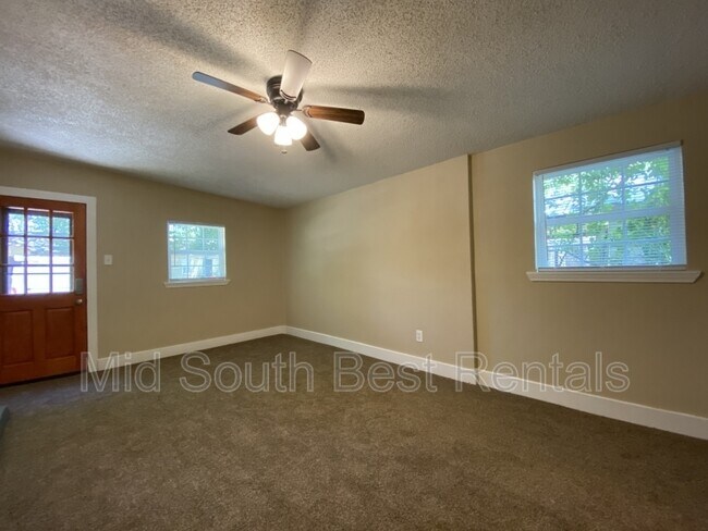 Foto del edificio - 1908 Boyce St