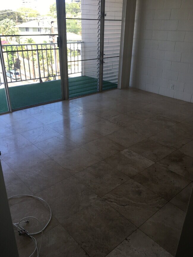 Foto del edificio - Clean/Renovated 1Bdrm in town.