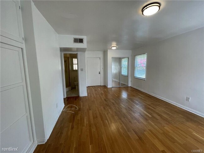 Foto del edificio - 3 br, 2 bath House - 19925 Archwood St