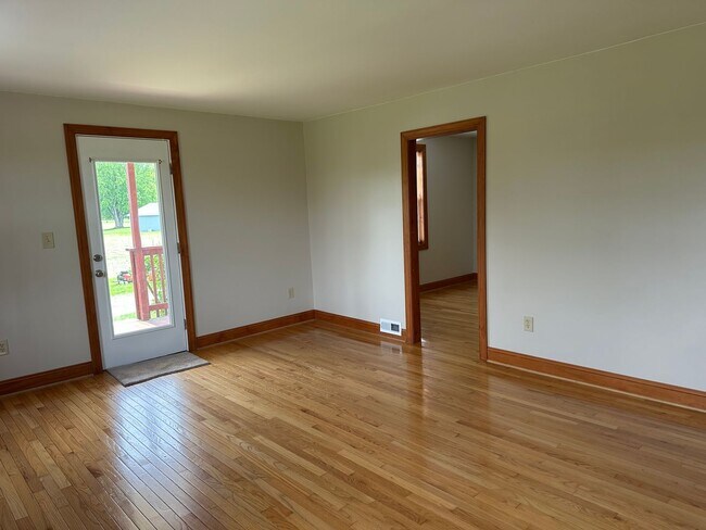 Building Photo - Davidsonville