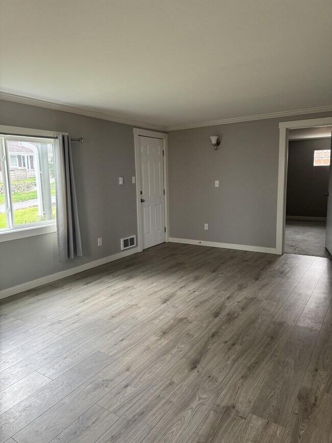 Foto del edificio - 1530 S Walters Rd