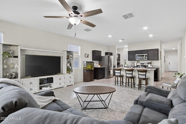 Foto del edificio - 10355 E Lupine Ln