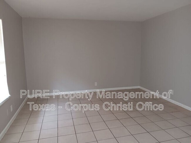 Building Photo - 3535 Cottonwood St