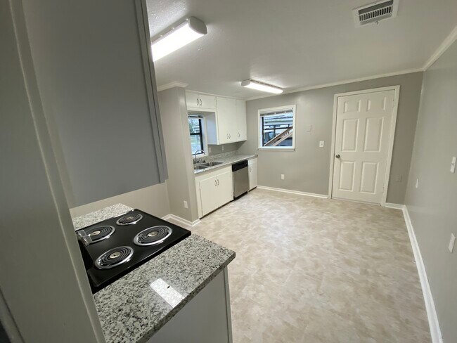 Foto del edificio - 203 S Fig St