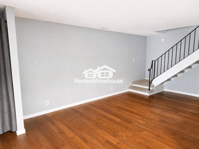 Foto del edificio - 2775 Upland Ct