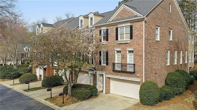 Photo - 610 Vinings Estates Dr SE Townhome