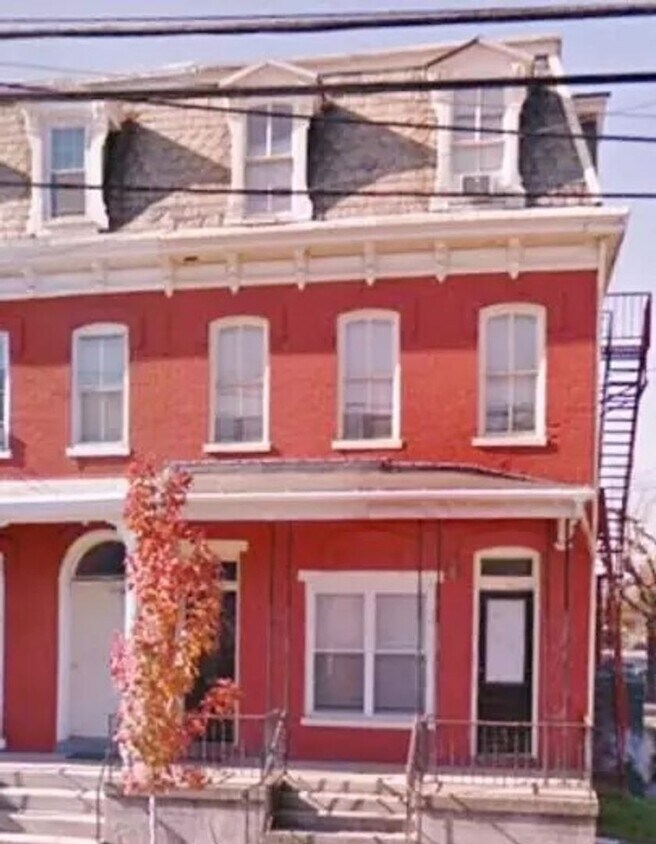 Primary Photo - 636-638 N Lime St