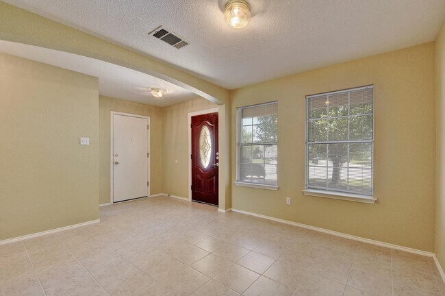 Foto del edificio - 104 Keaton Cove