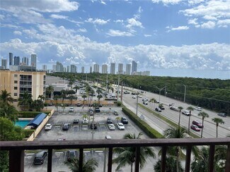 Building Photo - 2903 N Miami Beach Blvd