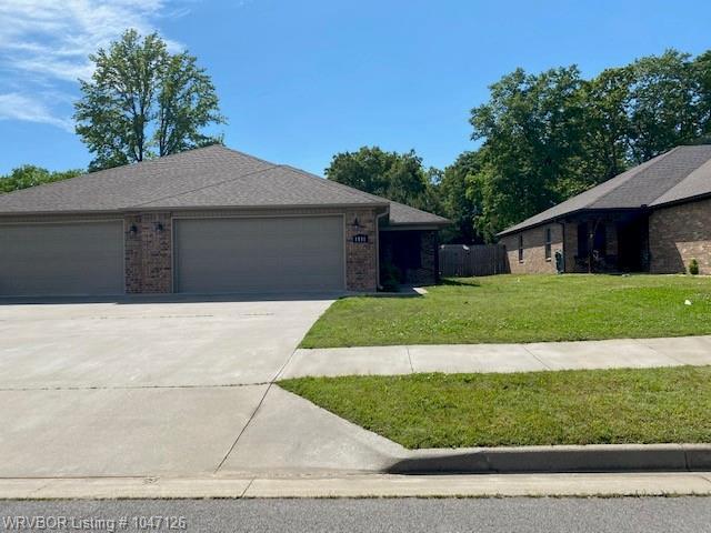 Foto principal - 1111 Springhill Rd