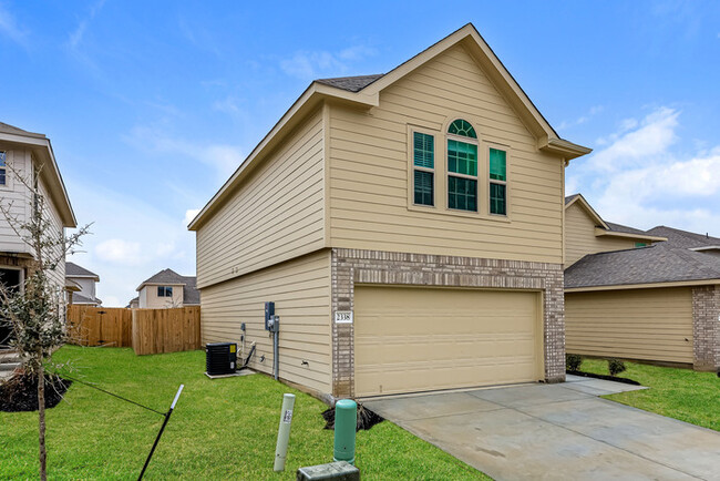 Building Photo - Applewhite Meadows - 2338 Redlove Dr. San ...
