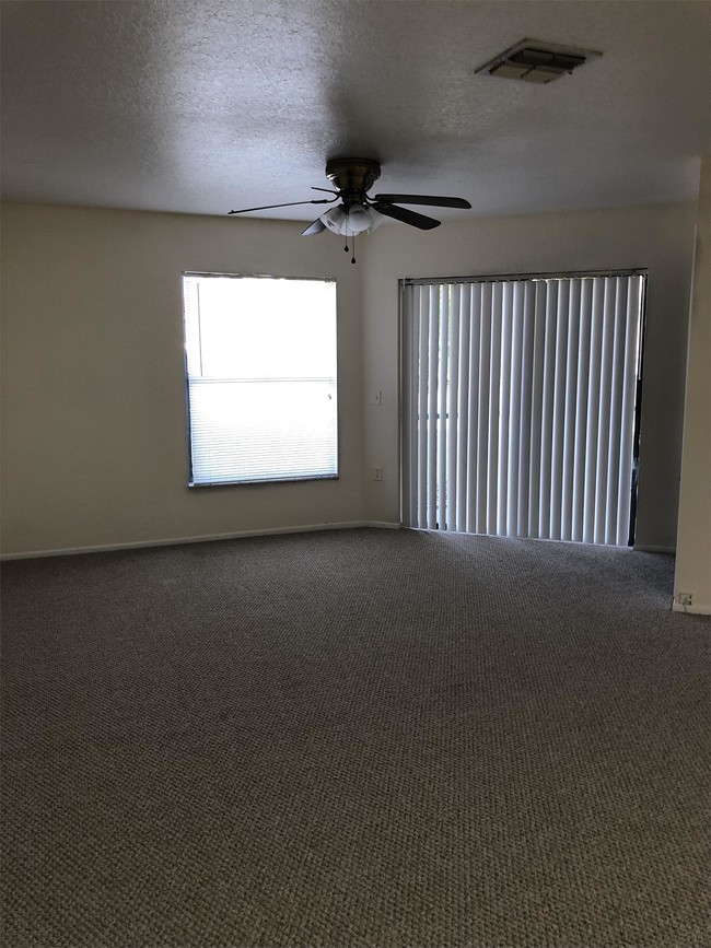 Building Photo - Sugar Bend Drive 7820 - 1