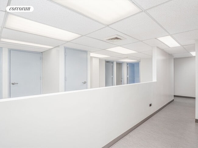 Building Photo - 202 E 35th St