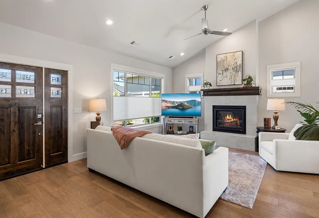 Building Photo - 3952 Arizona Dr