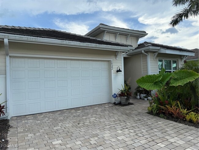 Building Photo - 16542 Crescent Beach Way