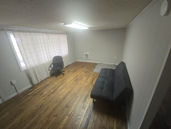 Foto del edificio - 209 Burch St