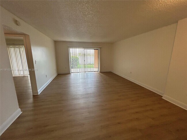 Building Photo - 5200 NW 31st Ave