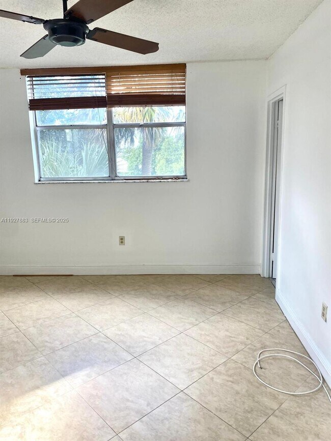 Foto del edificio - 1800 SW 81st Ave