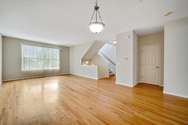 Foto del edificio - 111 Creekbend Ct