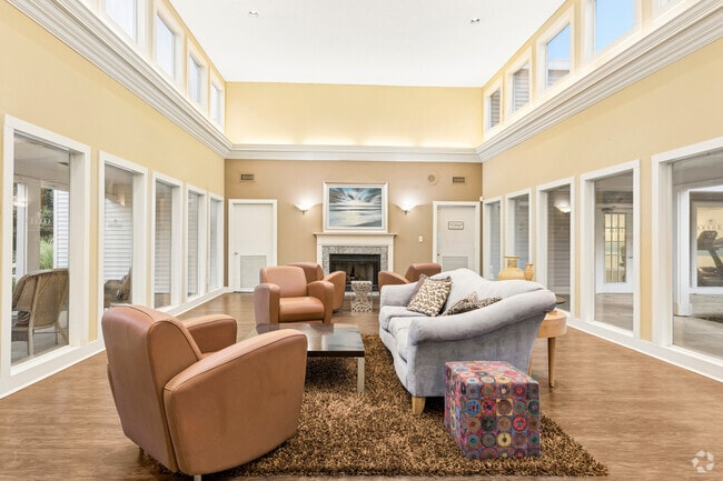 Lobby - Arbors of Gahanna