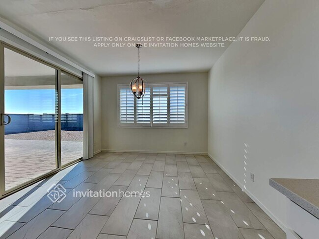 Foto del edificio - 18607 W Reade Ave