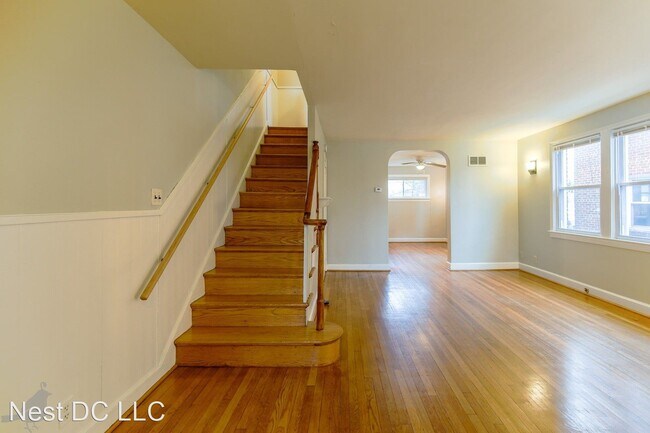 Foto del edificio - 3 br, 2 bath House - 4208 14th St NE