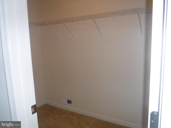 Building Photo - 247 Ashfield Ct