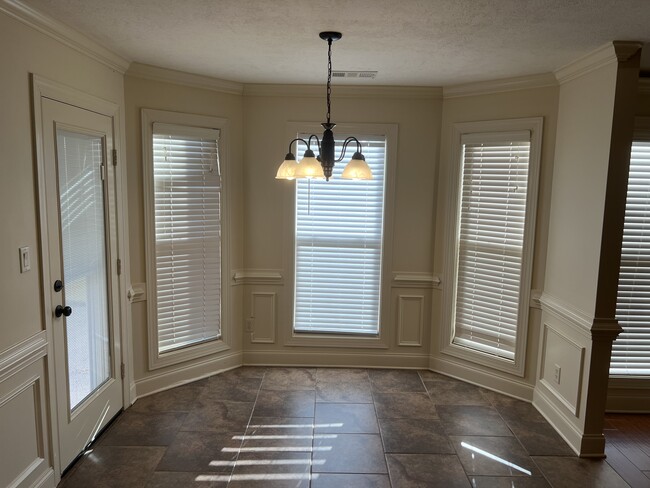 Foto del edificio - 164 Little Brook Ln