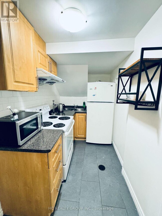 Photo du bâtiment - 629 Bathurst St