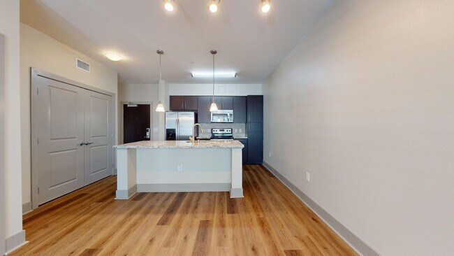 Interior Photo - 13th & Market