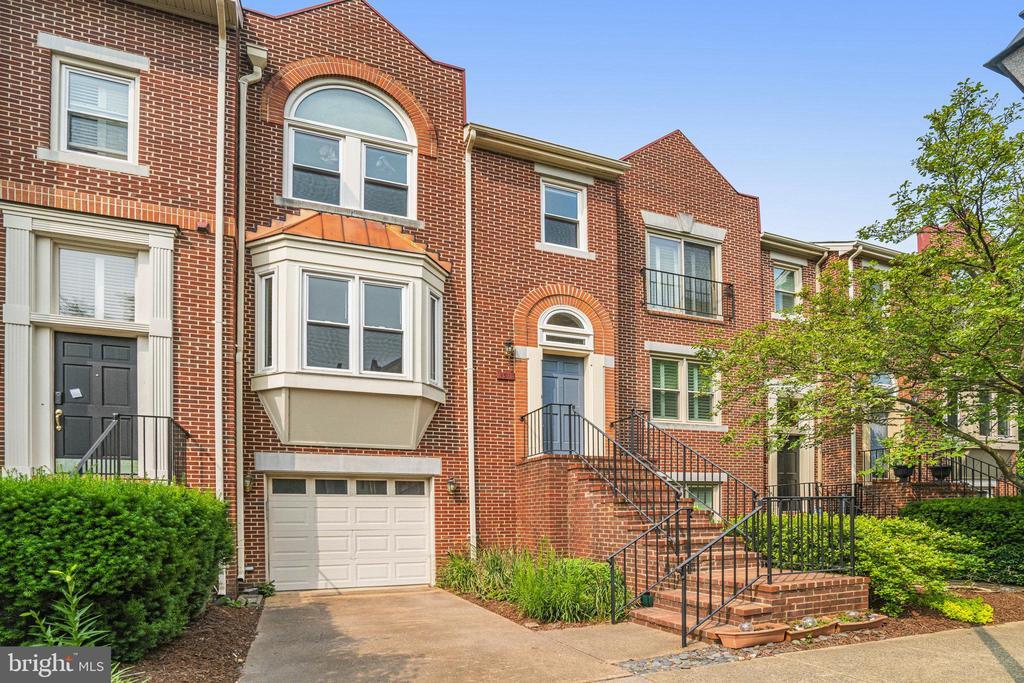 Foto principal - 3915 Courtland Cir